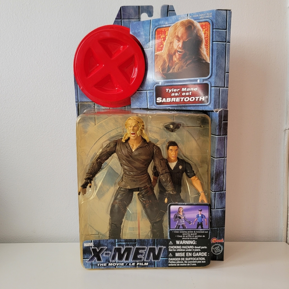 *SOLD* Vintage 2000 X-Men Sabretooth action figure by Toy Biz